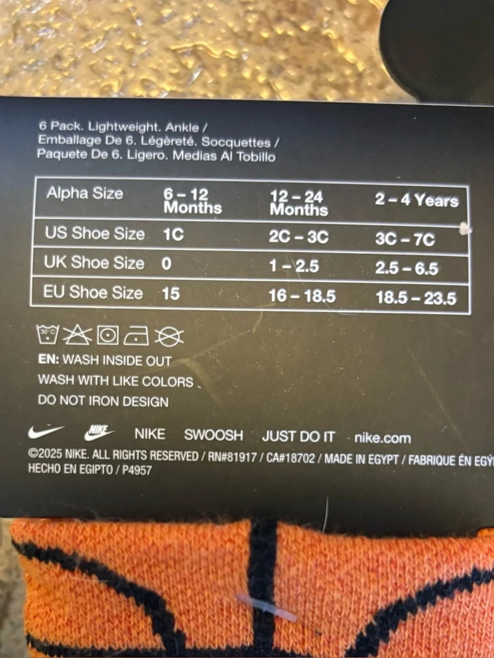 NWT Nike Toddlers *Bundle* Beanie, Mittens and 6 pairs ankle socks sz 2-4T